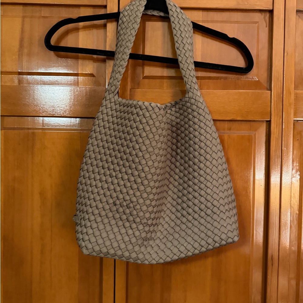 Naghedi Nomad Medium Hobo in Cashmere